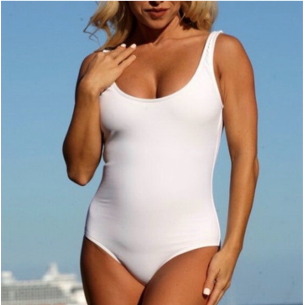 Ujena White Scoop One Piece Swimsuit 14 NWT